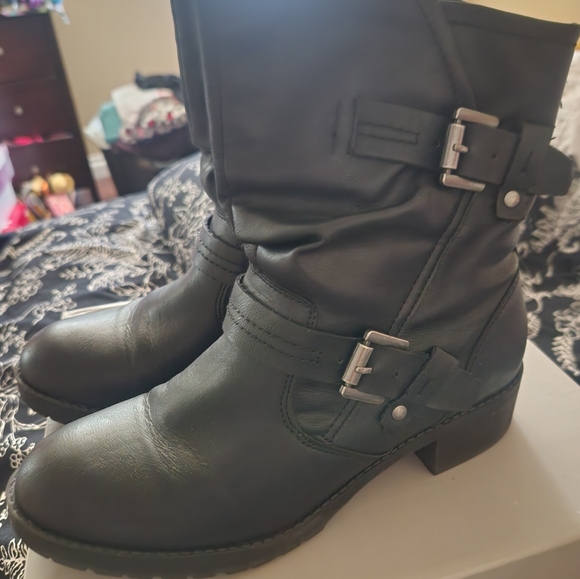 Womens boots - Picture 3 of 4